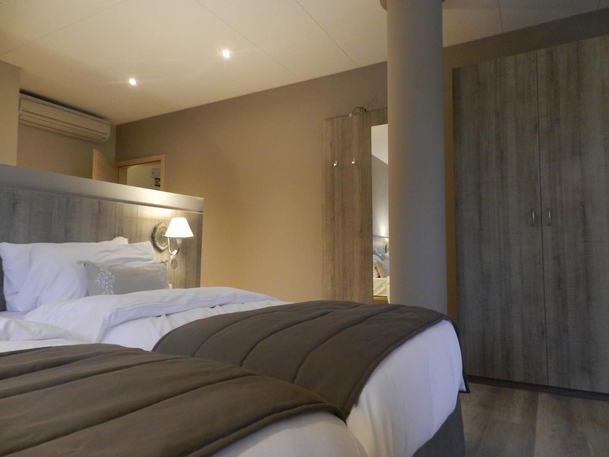 Hotel De La Tour Melen Экстерьер фото
